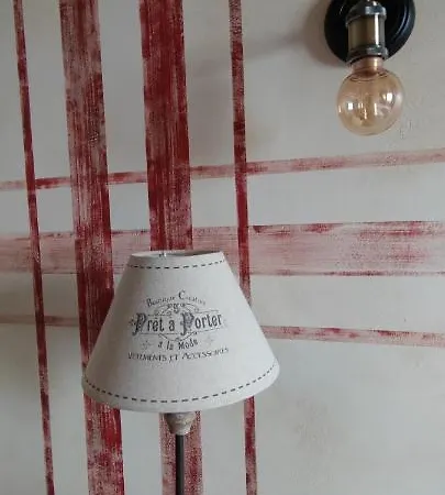 Les 4 Saisons Hotel *