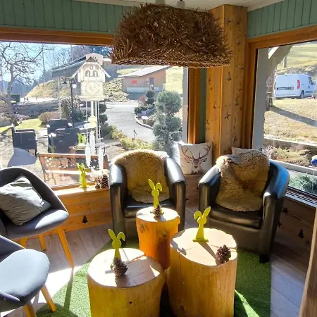 Les 4 Saisons Hotel *